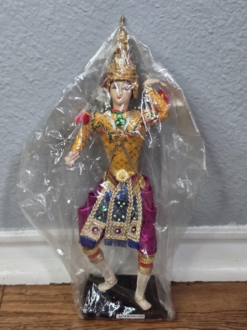 Vintage Thai Traditional Dancer Doll – 12" Handcrafted Costume – Made in Thailan